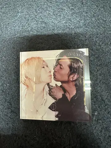 Acid Black Cherry 랜덤 마그넷