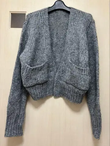 TRICOTS JEAN MARC 그레이 가디건