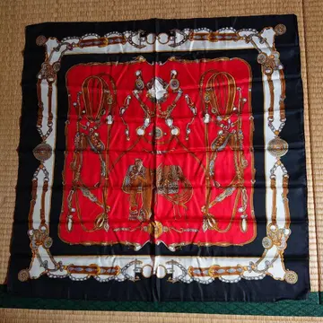 Tie Rack Art of silk 스카프