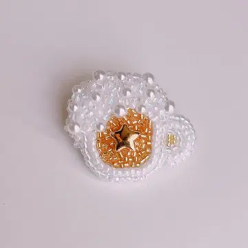 비즈 자수 브로치 맥주