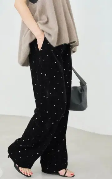 새상품급 IENA 쿠튀르 아담 벨로아 이지 팬츠 블랙