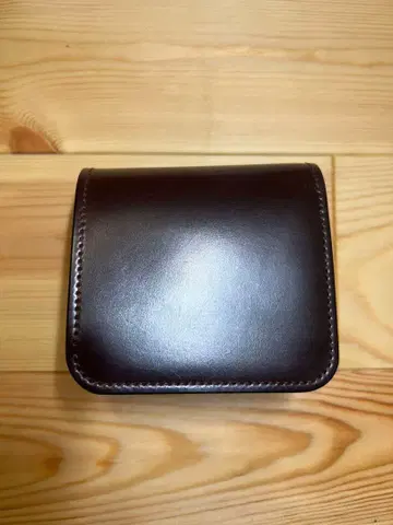 롭스타 가죽 #8 버건디 이단 접이식 지갑