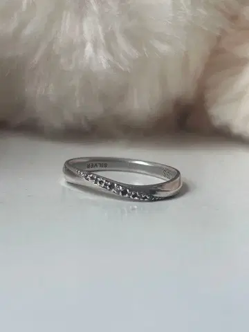 The kiss 실버 웨이브 반지 9호