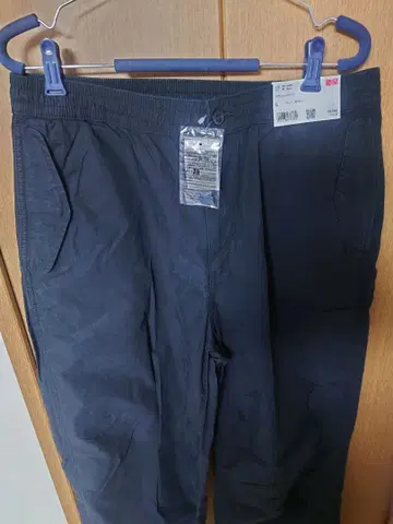 UNIQLO 파라슈트 팬츠