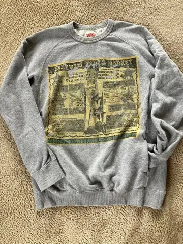 할리우드 런치 마켓 포켓 부착 트레이닝복