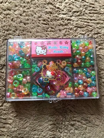 Hello Kitty 비즈 세트