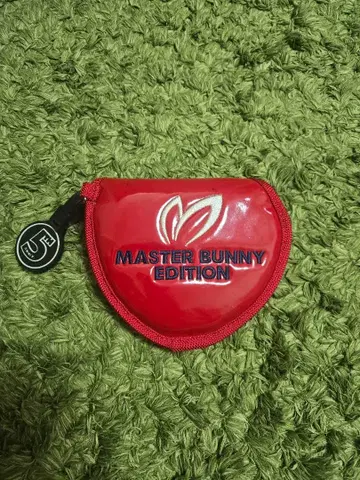 MASTER BUNNY EDITION 퍼터 커버