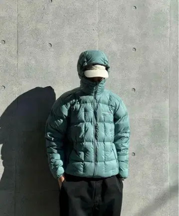 선착순 montbell 네쥬 다운 스카이블루