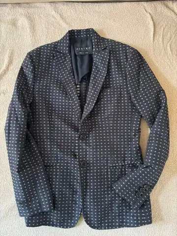 ALBINO 도트 무늬 테일러드 자켓