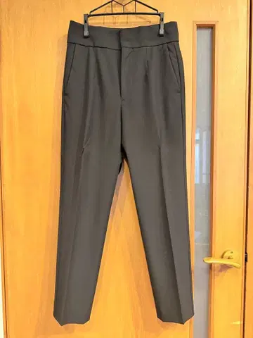 드레 스테리아 새상품급 테이퍼드 팬츠 블랙 36