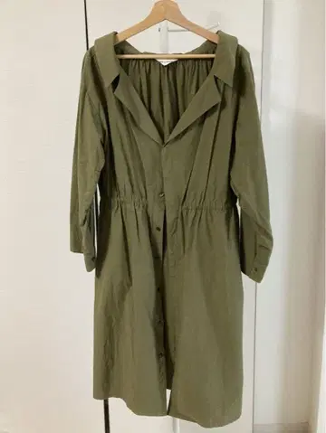 BELPER 올리브 긴팔 셔츠 원피스