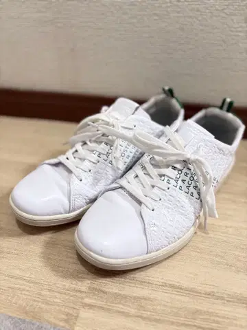 [ LACOSTE ] 화이트 그린 남성용 스니커즈
