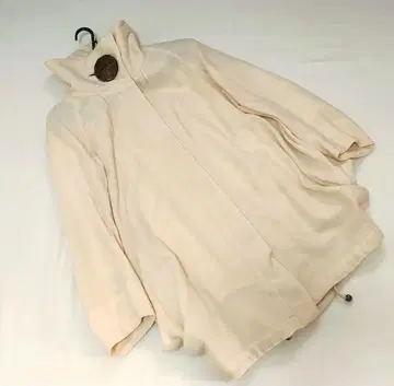 LUXXM 러그엠 푹신한 실루엣 울 코트 화이트 계열 36 일본제