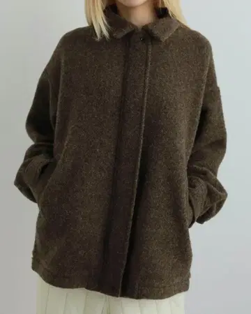 [ 새상품 ] anuke Sliver Zip Blouzon