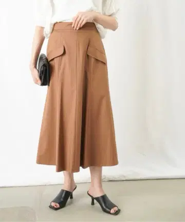 새상품 LADY LUCK LUCA 키레카지 머메이드 스커트 모카 38