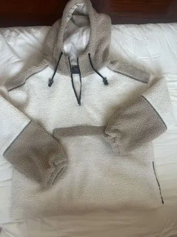 DOUBLE NAME 플리스 자켓 화이트 베이지