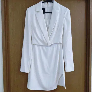 화이트 수트 원피스 셋업