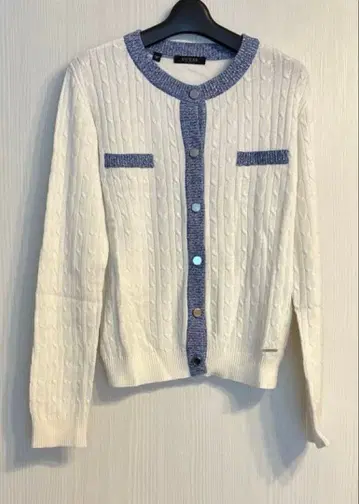 GUESS 케이블 니트 가디건