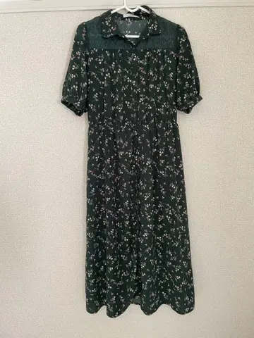 그린 꽃무늬 원피스