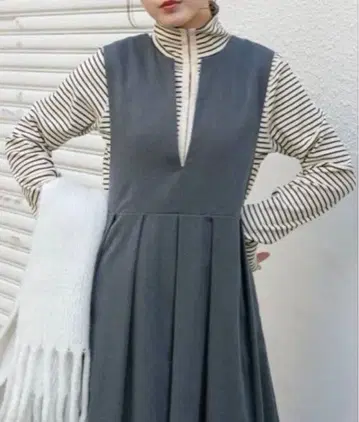 키넥 BIG 플리츠 오버롤 스커트