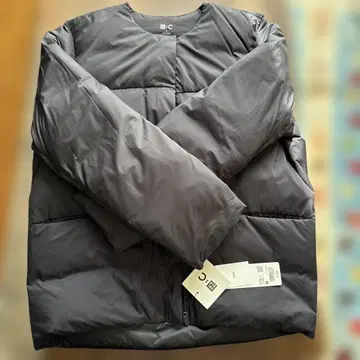 유니클로C 다운 숏 자켓 블랙 M 새상품 택 포함