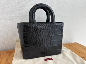 STAUD 크로커다일 무늬 핸드백 블랙