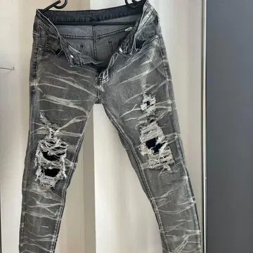 데미지 가공 그레이 스키니 데님