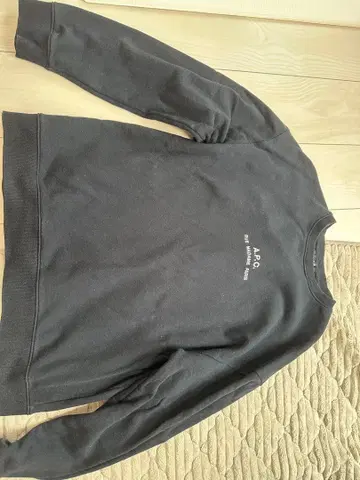 A.P.C. 블랙 맨투맨 L 사이즈