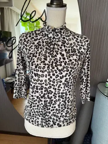 CORDIER 레오파드 무늬 상의