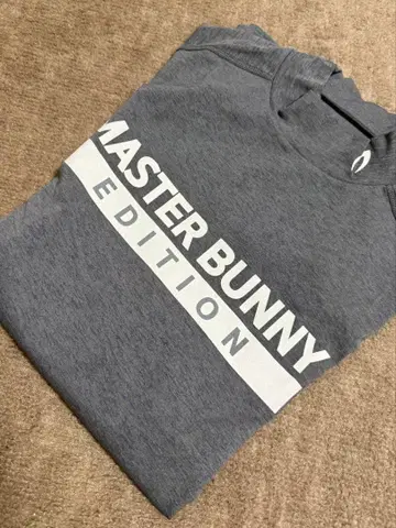 미사용품 MASTER BUNNY EDITION 모크넥 T 사이즈 5