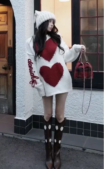 Darich 하트 로고 로우게이지 니트 튜닉 아이보리