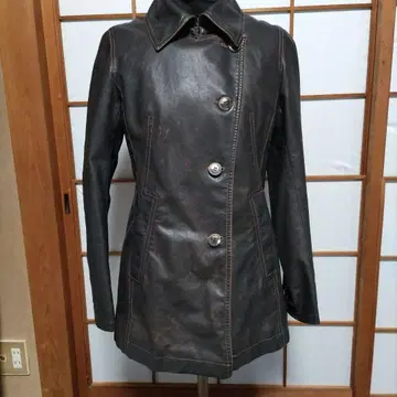 다크 브라운 인조 가죽 미디엄 스타일 자켓