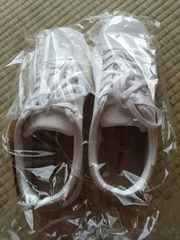 하트마켓 스니커즈 미개봉 새상품