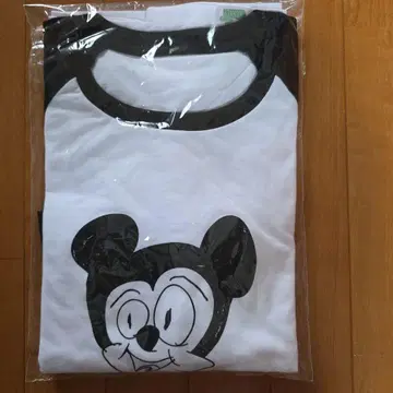 폭풍을 여행하는 전시회 니노미야 카즈나리 래글런 T셔츠