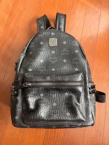 MCM 블랙 가죽 백팩 SM