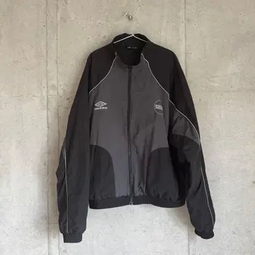 UMBRO x BOILER ROOM 콜라보 나일론 자켓