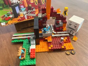 정품 레고(LEGO) 마인크래프트 21143 어둠의 포탈