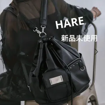 HARE 플레이트 디자인 백팩 인조 가죽