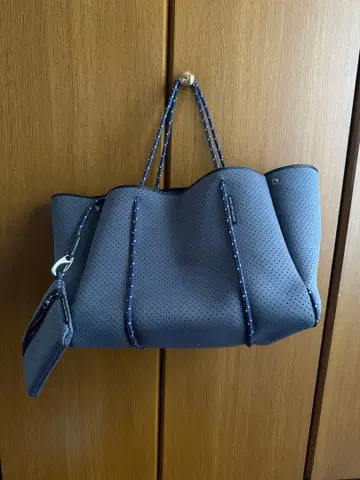 STATE OF ESCAPE 그레이 토트백