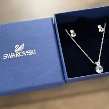 Swarovski 크리스탈 목걸이 귀걸이 세트