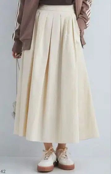 새상품 그린 라벨 릴랙싱 턱 플레어 스커트