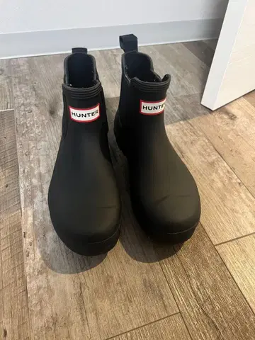 HUNTER 블랙 레인부츠 사이드 고어