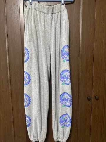 드래곤 프린트 그레이 조거 팬츠