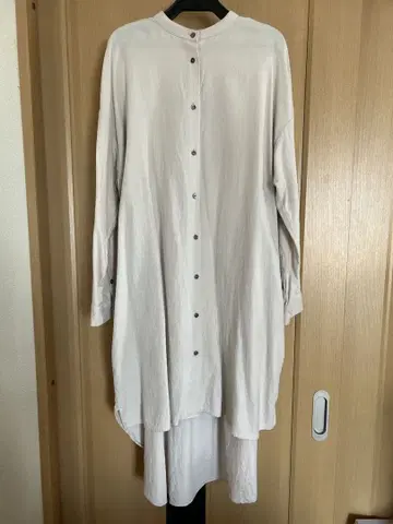 라이트 그레이 셔츠 원피스 긴팔 생크 생포니