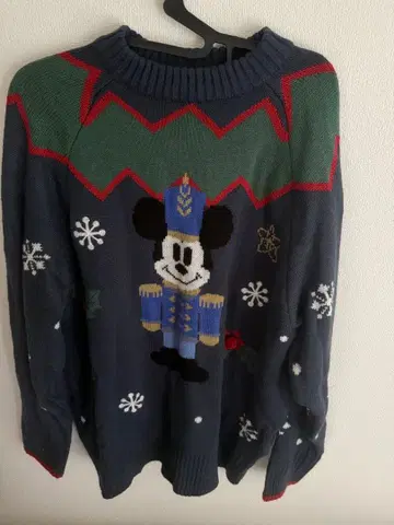 미키마우스 긴팔 니트 스웨터