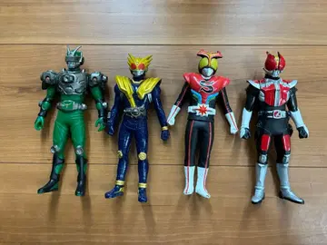 초레어 가면라이더 피규어 4체 세트