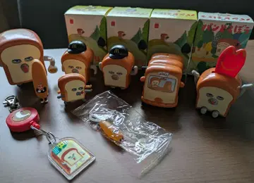 빵도둑 굿즈 9점