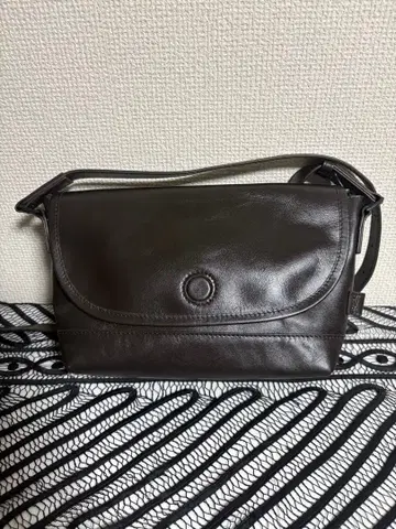 숄더백 UNITED ARROWS 유나이티드 애로우즈 가죽 다크 브라운