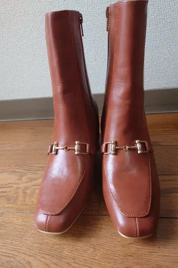 [ 미사용 ] 브라운 숏부츠