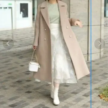 새상품급 아푸와이저 리셰 펄 버튼 플레어 코트 롱 카멜